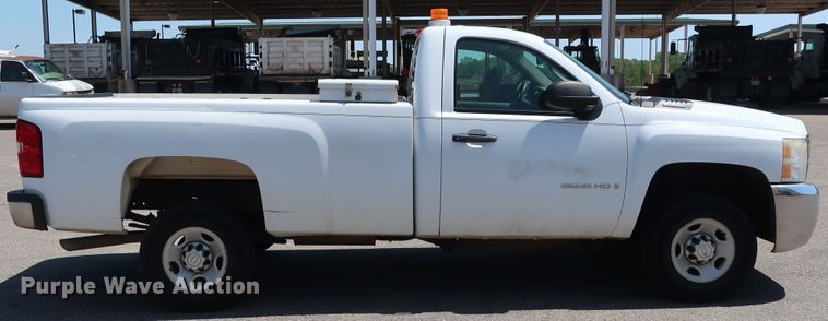 image for item DH3513 2009 Chevrolet Silverado 2500HD pickup truck