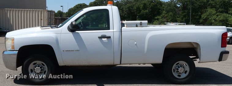 image for item DH3513 2009 Chevrolet Silverado 2500HD pickup truck