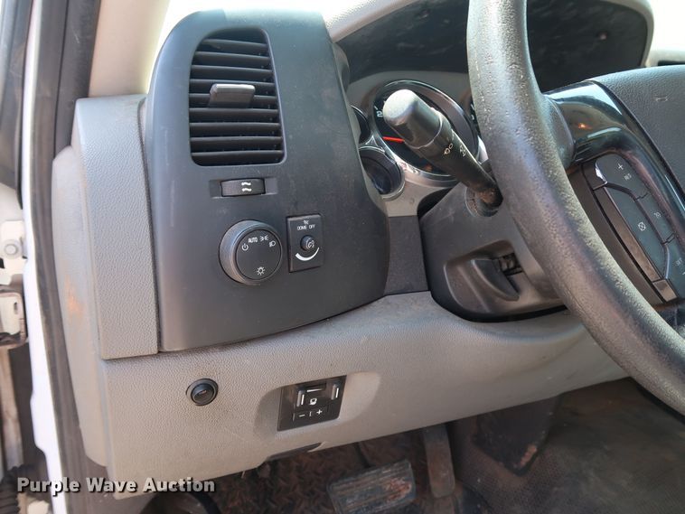 image for item DH3513 2009 Chevrolet Silverado 2500HD pickup truck