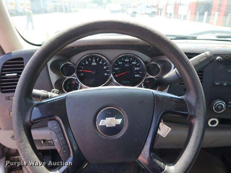 image for item DH3513 2009 Chevrolet Silverado 2500HD pickup truck