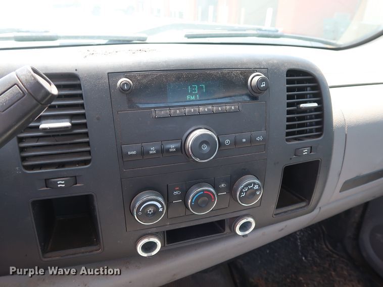 image for item DH3513 2009 Chevrolet Silverado 2500HD pickup truck