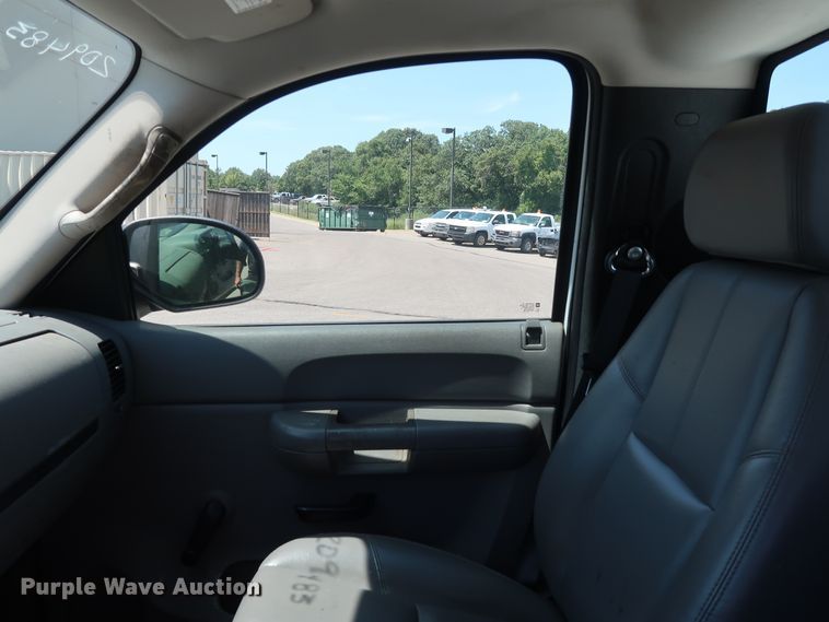 image for item DH3513 2009 Chevrolet Silverado 2500HD pickup truck