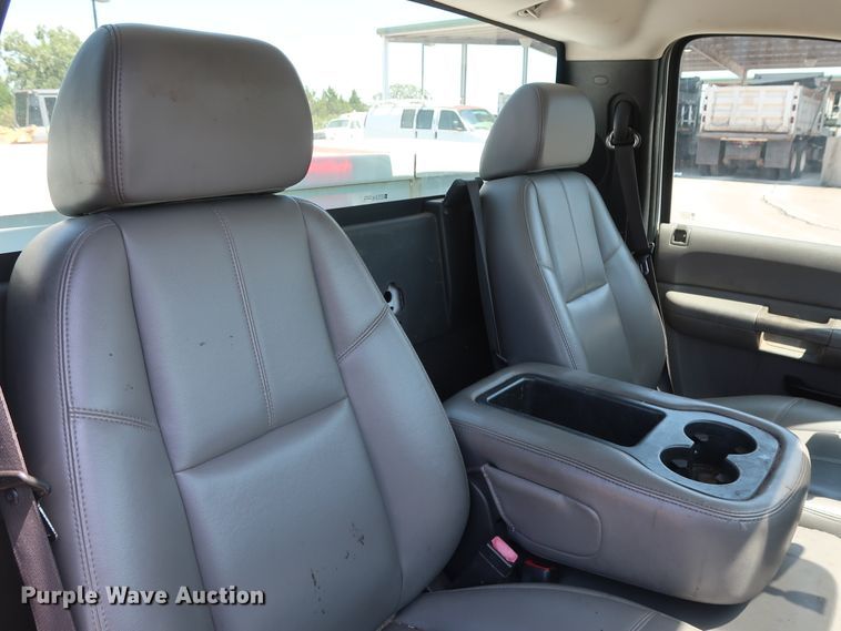 image for item DH3513 2009 Chevrolet Silverado 2500HD pickup truck