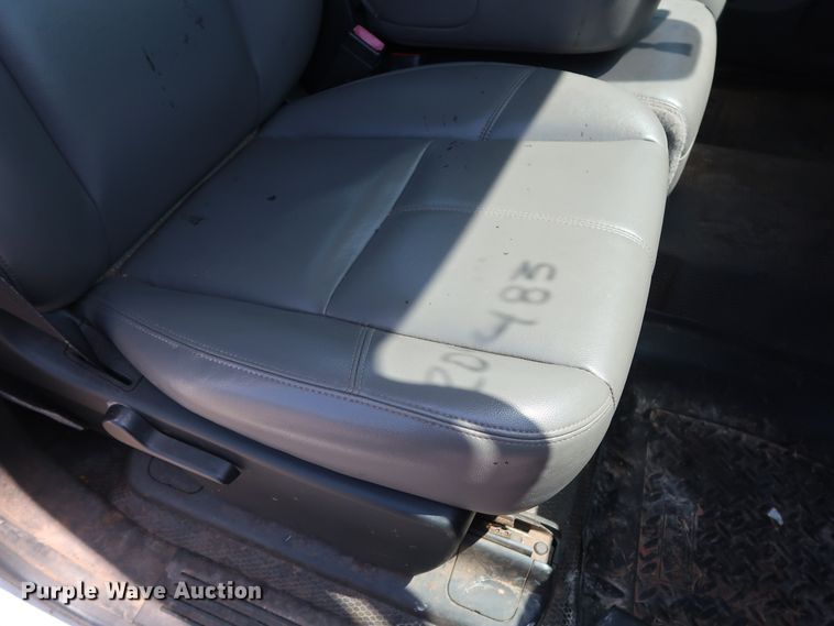 image for item DH3513 2009 Chevrolet Silverado 2500HD pickup truck