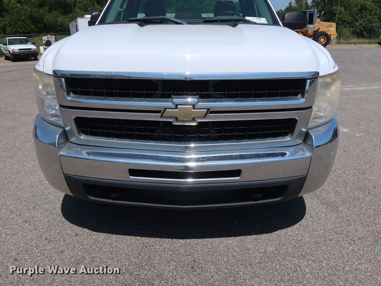 image for item DH3513 2009 Chevrolet Silverado 2500HD pickup truck