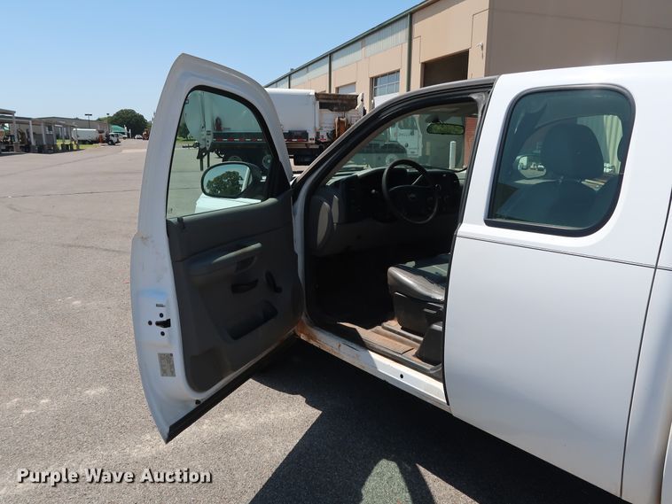 image for item DH3514 2008 Chevrolet Silverado 1500 Ext. Cab pickup truck