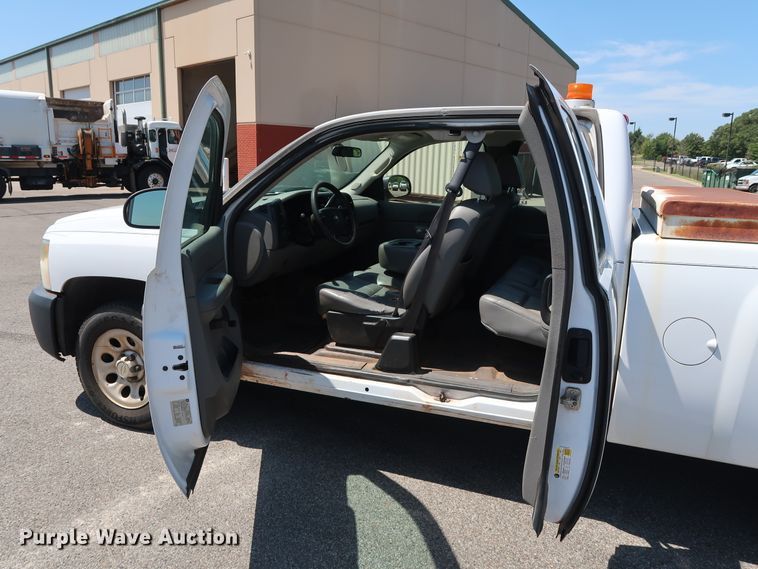 image for item DH3514 2008 Chevrolet Silverado 1500 Ext. Cab pickup truck