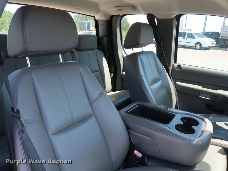 image for item DH3514 2008 Chevrolet Silverado 1500 Ext. Cab pickup truck