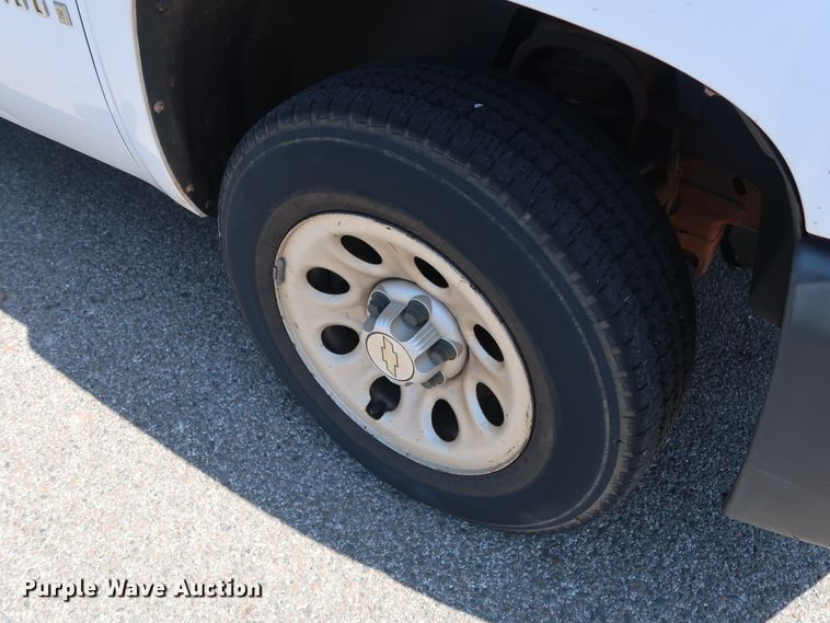 image for item DH3514 2008 Chevrolet Silverado 1500 Ext. Cab pickup truck