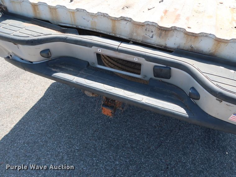 image for item DH3515 2006 GMC Sierra 2500HD pickup truck