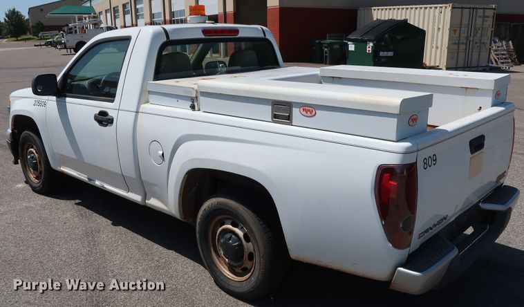 image for item DH3516 2005 GMC Canyon pickup truck