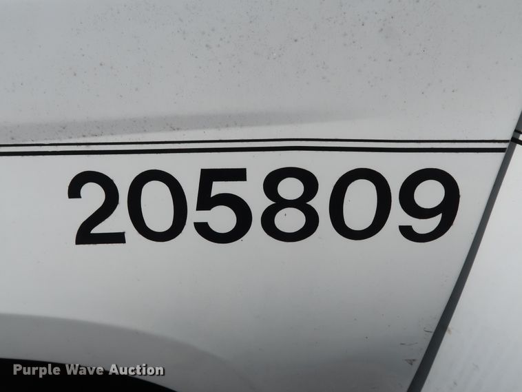 image for item DH3516 2005 GMC Canyon pickup truck