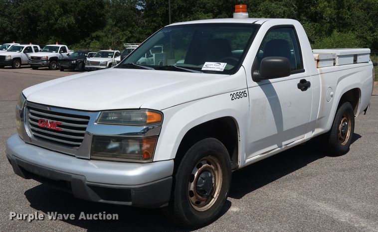 image for item DH3518 2005 GMC Canyon pickup truck
