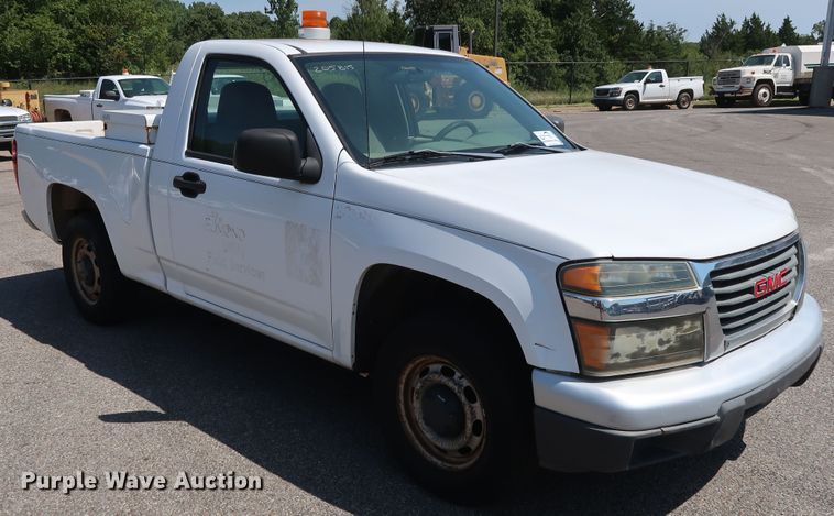 image for item DH3518 2005 GMC Canyon pickup truck