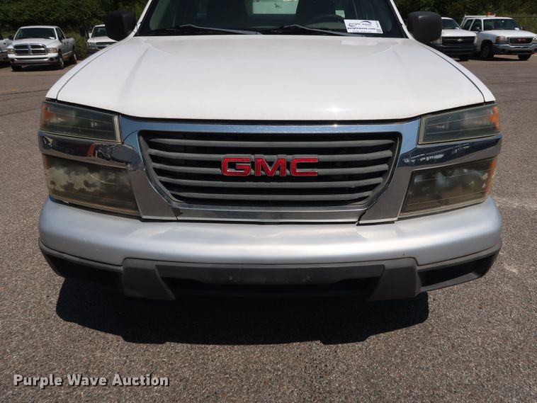 image for item DH3518 2005 GMC Canyon pickup truck