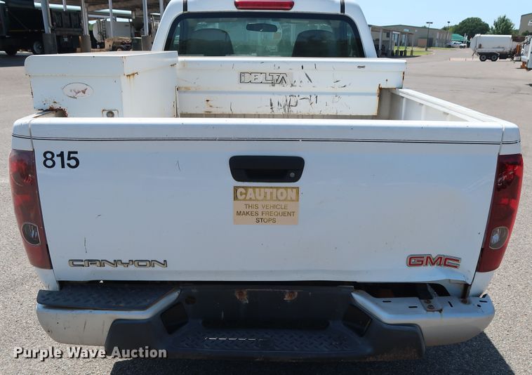 image for item DH3518 2005 GMC Canyon pickup truck