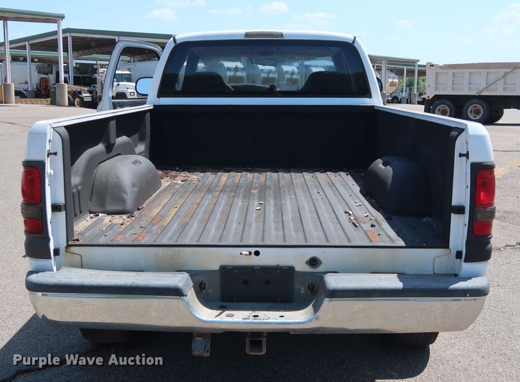image for item DH3519 2001 Dodge Ram 2500 Quad Cab pickup truck