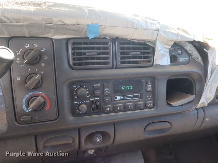 image for item DH3519 2001 Dodge Ram 2500 Quad Cab pickup truck