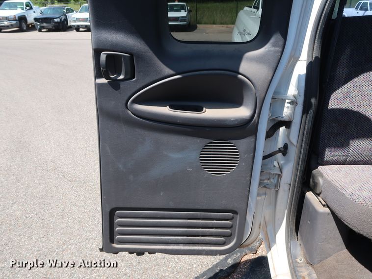 image for item DH3519 2001 Dodge Ram 2500 Quad Cab pickup truck