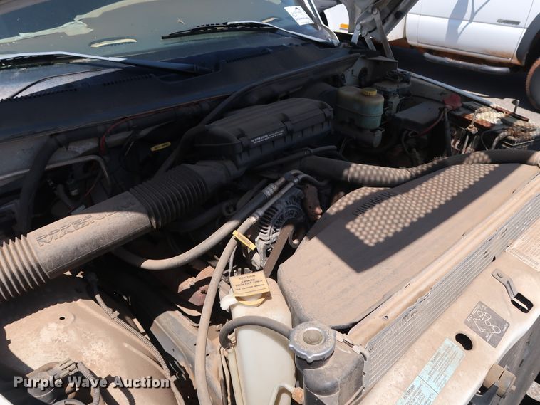 image for item DH3519 2001 Dodge Ram 2500 Quad Cab pickup truck