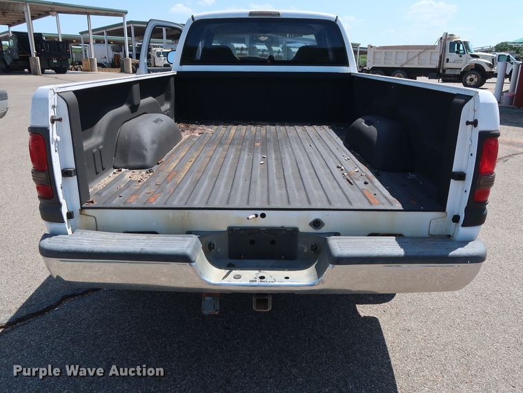 image for item DH3519 2001 Dodge Ram 2500 Quad Cab pickup truck