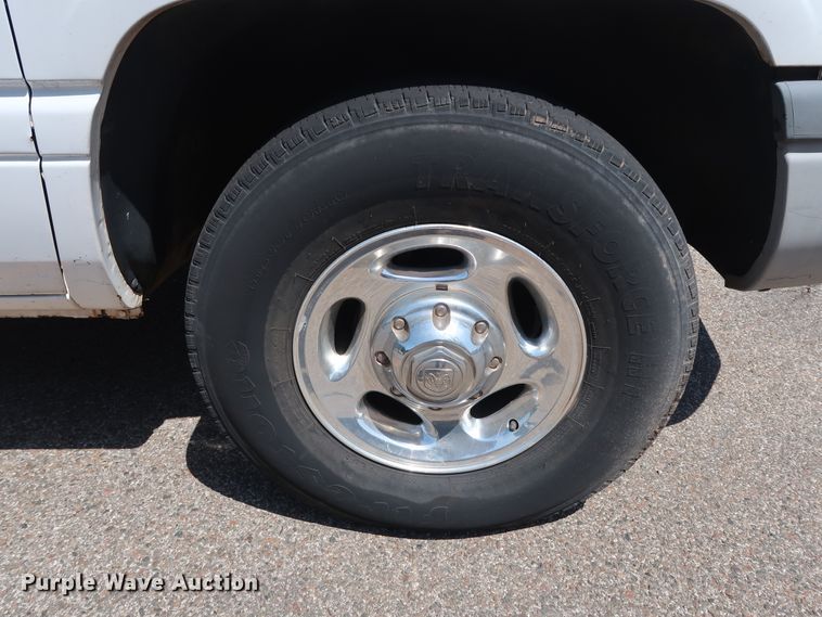 image for item DH3519 2001 Dodge Ram 2500 Quad Cab pickup truck