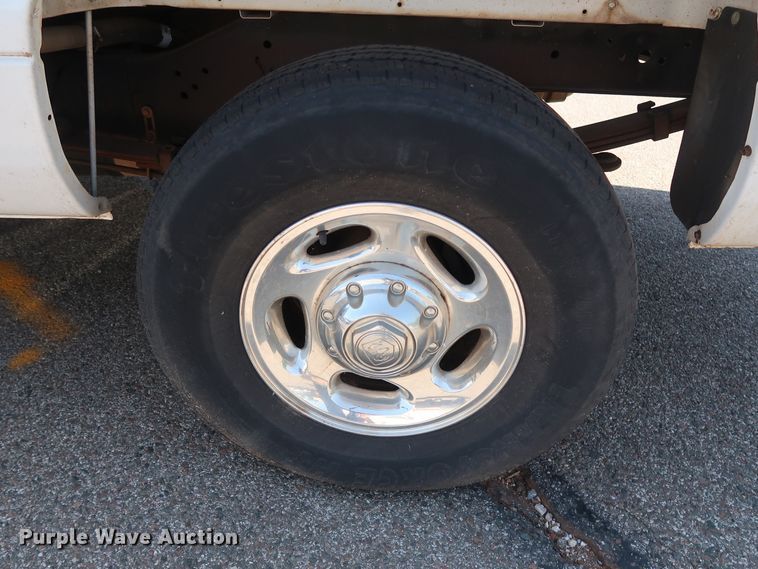 image for item DH3519 2001 Dodge Ram 2500 Quad Cab pickup truck