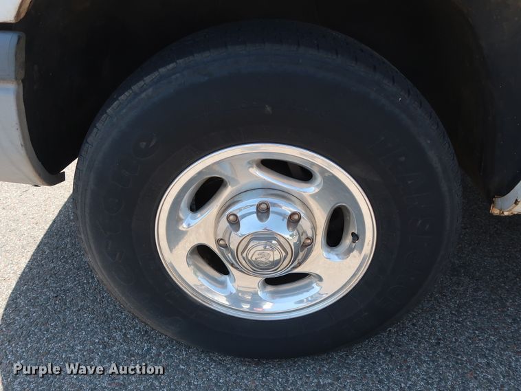 image for item DH3519 2001 Dodge Ram 2500 Quad Cab pickup truck