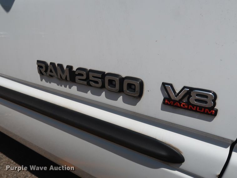 image for item DH3519 2001 Dodge Ram 2500 Quad Cab pickup truck