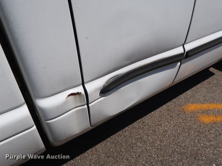 image for item DH3519 2001 Dodge Ram 2500 Quad Cab pickup truck