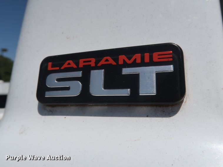 image for item DH3519 2001 Dodge Ram 2500 Quad Cab pickup truck