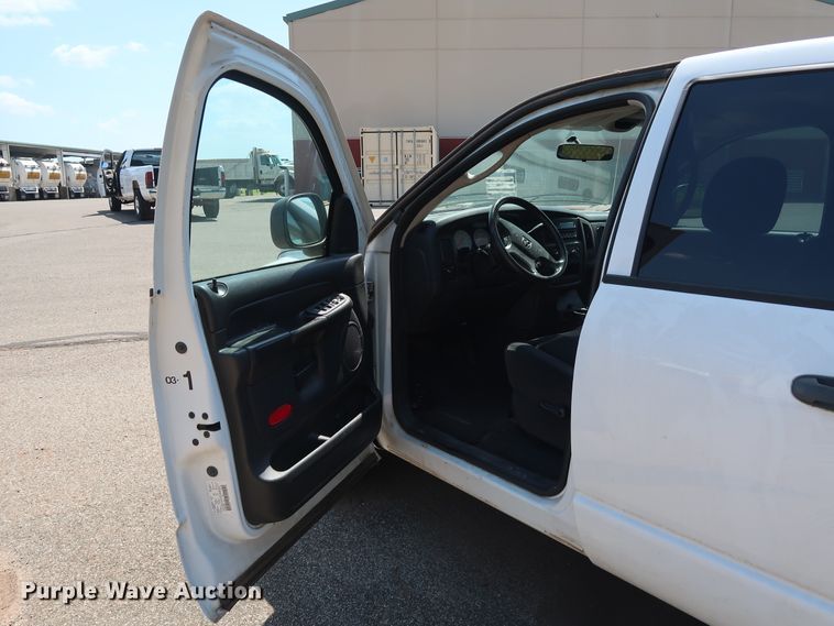 image for item DH3520 2003 Dodge Ram 2500 Quad Cab pickup truck