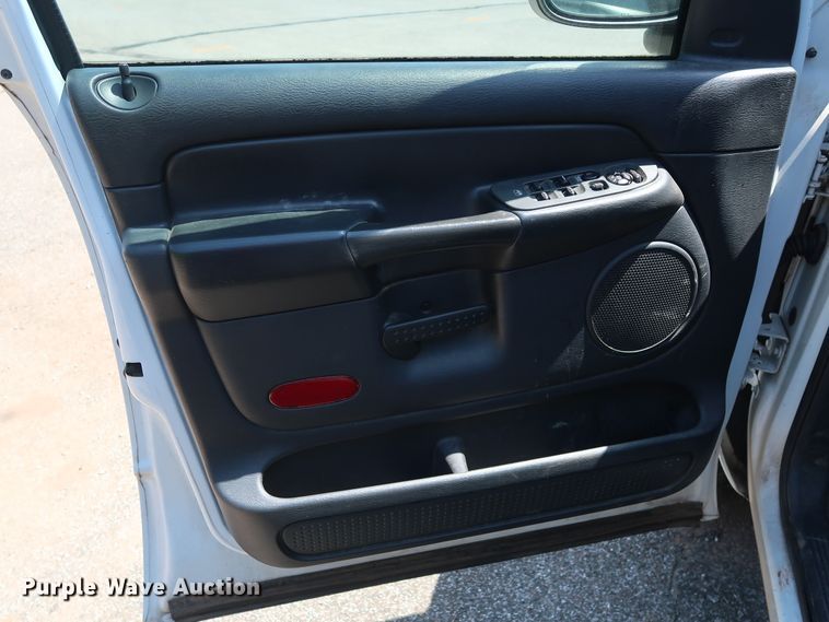 image for item DH3520 2003 Dodge Ram 2500 Quad Cab pickup truck