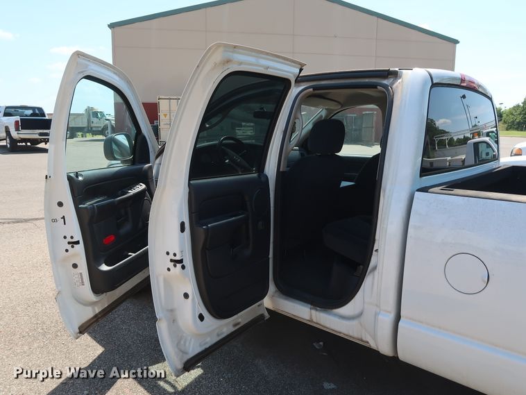 image for item DH3520 2003 Dodge Ram 2500 Quad Cab pickup truck