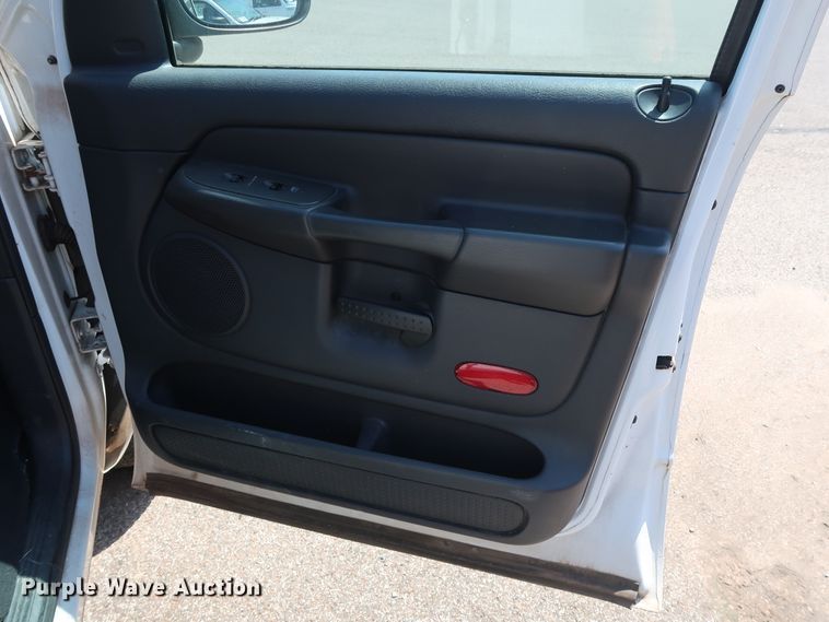 image for item DH3520 2003 Dodge Ram 2500 Quad Cab pickup truck