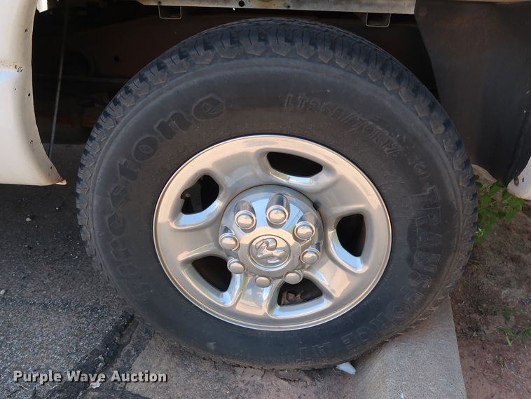 image for item DH3520 2003 Dodge Ram 2500 Quad Cab pickup truck