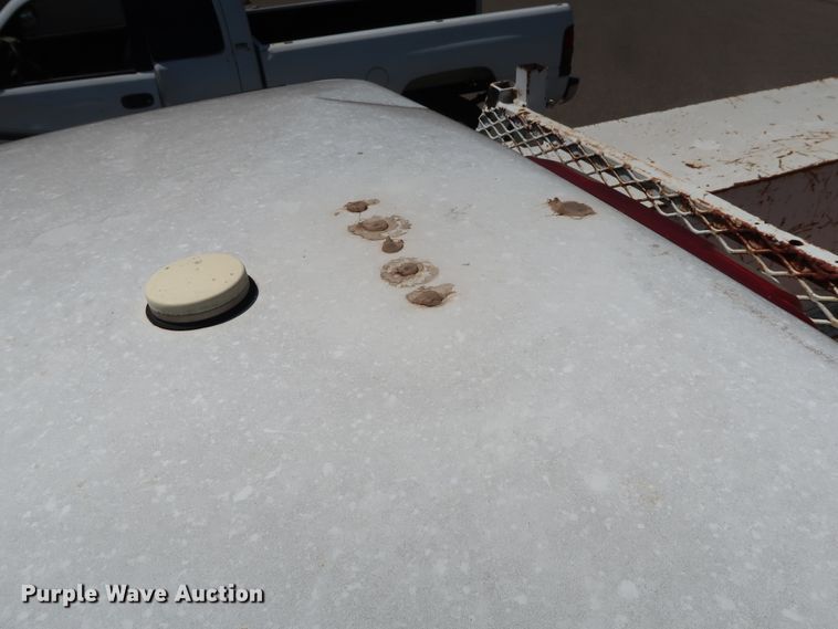 image for item DH3521 2003 Chevrolet Silverado 3500 utility bed pickup truck