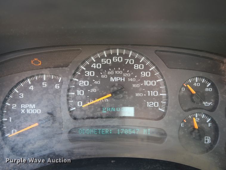 image for item DH3521 2003 Chevrolet Silverado 3500 utility bed pickup truck