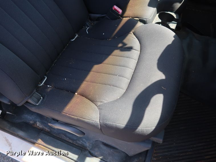 image for item DH3522 2003 Chevrolet S10 Ext. Cab pickup truck