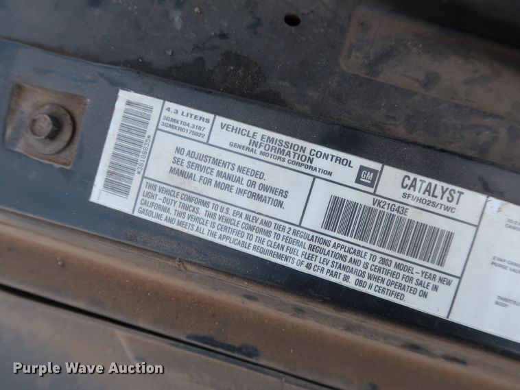 image for item DH3522 2003 Chevrolet S10 Ext. Cab pickup truck