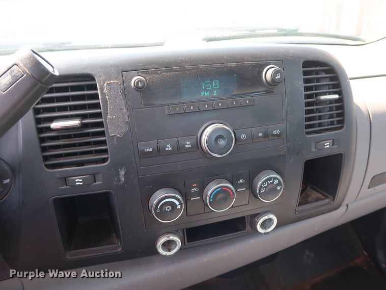 image for item DH3524 2007 Chevrolet Silverado 1500 pickup truck