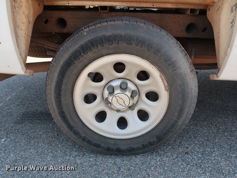 image for item DH3524 2007 Chevrolet Silverado 1500 pickup truck
