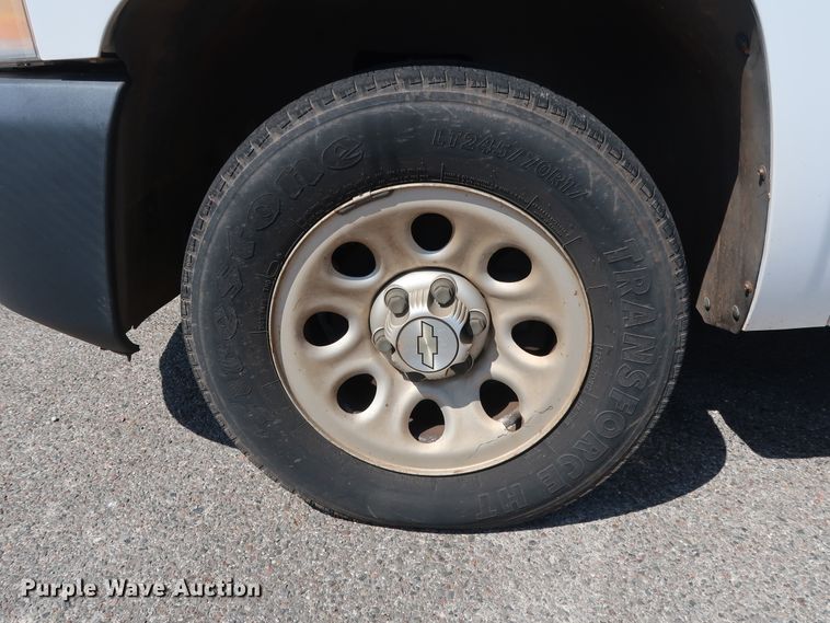 image for item DH3524 2007 Chevrolet Silverado 1500 pickup truck
