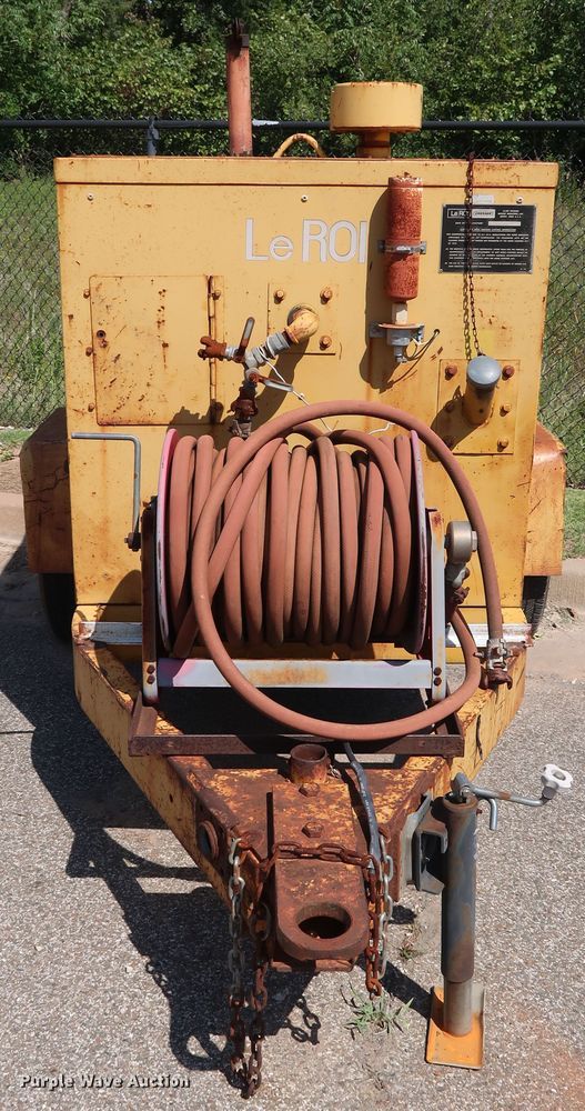 image for item DH3525 Leroi Dresser 185 air compressor