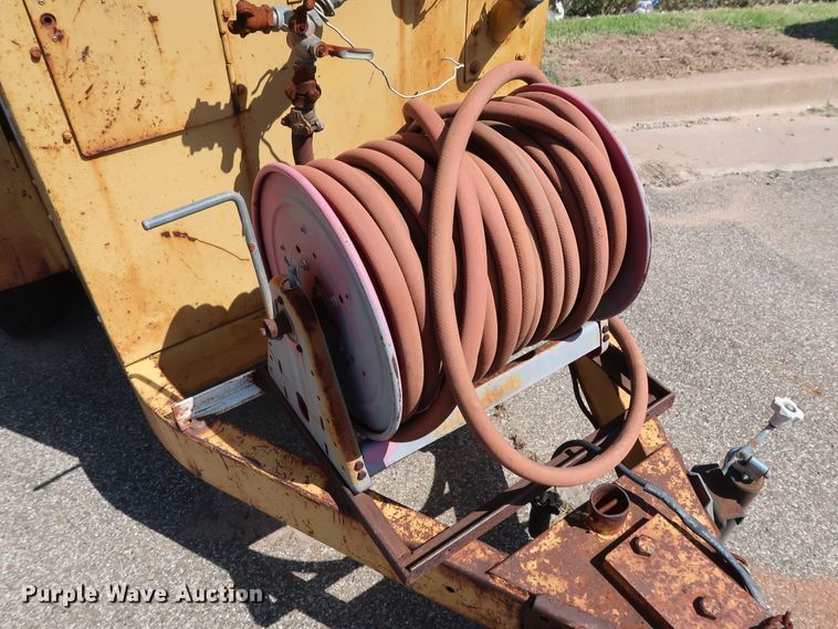 image for item DH3525 Leroi Dresser 185 air compressor