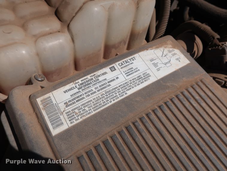 image for item DH3526 2004 Chevrolet Silverado 1500 pickup truck