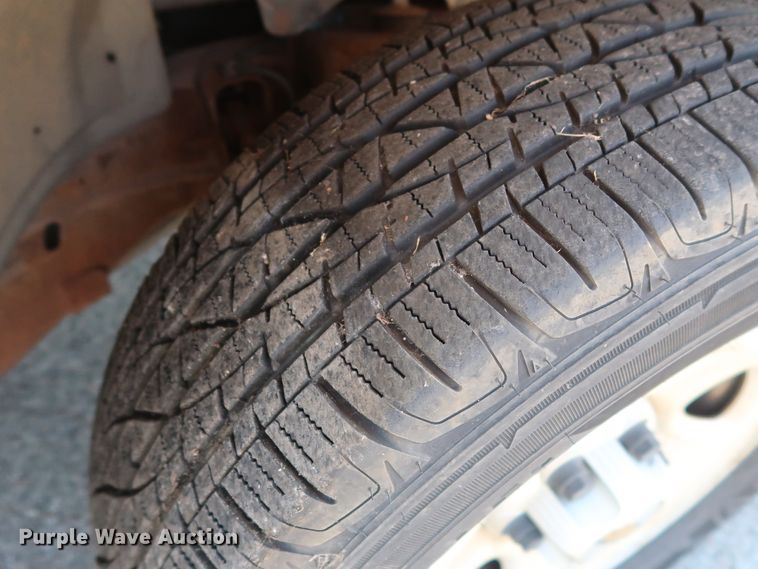 image for item DH3526 2004 Chevrolet Silverado 1500 pickup truck