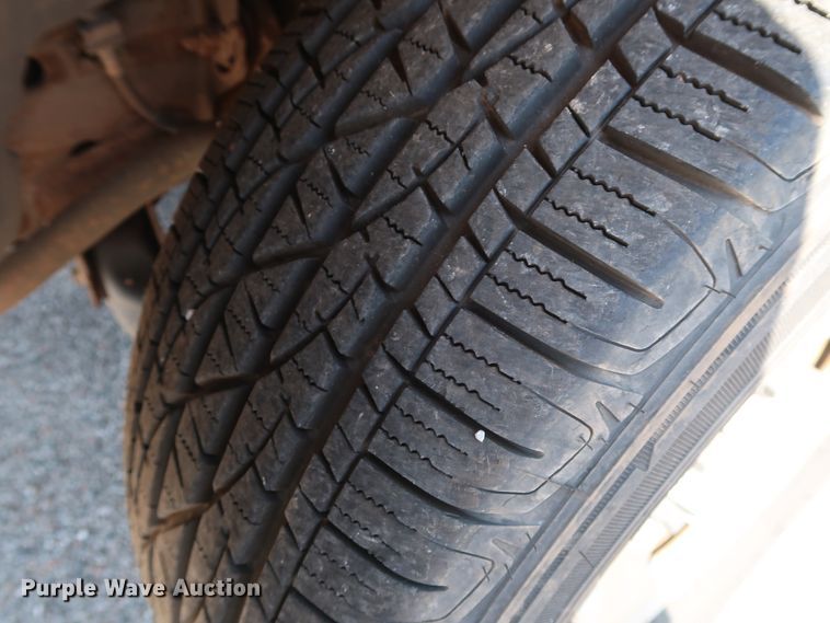 image for item DH3526 2004 Chevrolet Silverado 1500 pickup truck