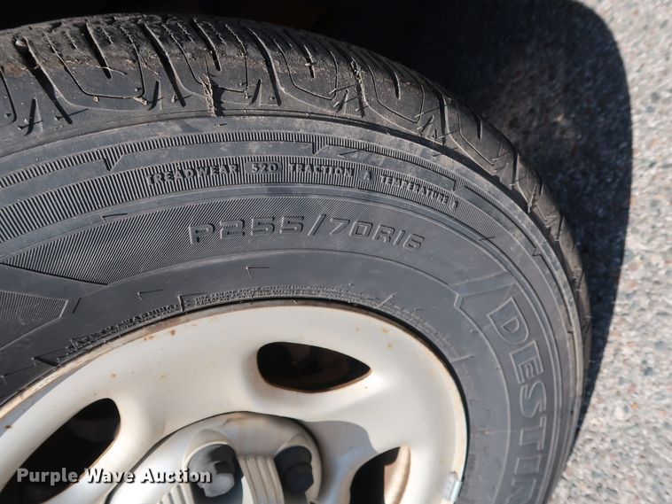 image for item DH3526 2004 Chevrolet Silverado 1500 pickup truck