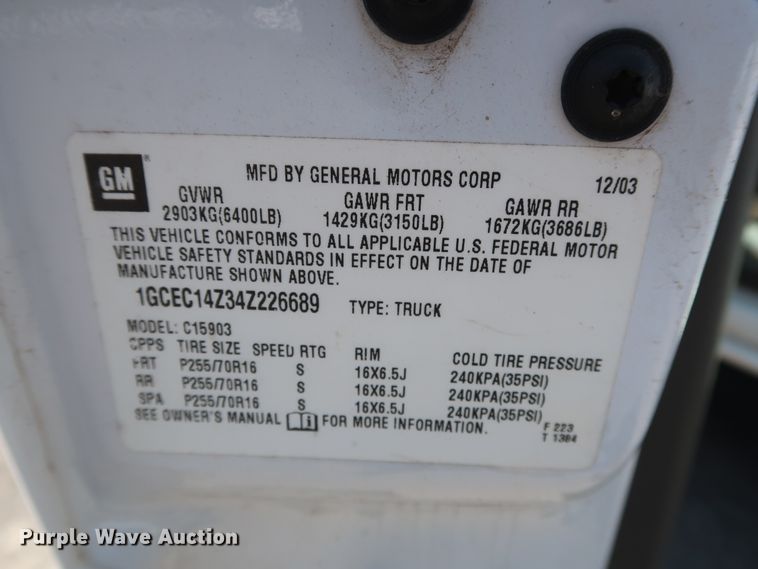 image for item DH3526 2004 Chevrolet Silverado 1500 pickup truck